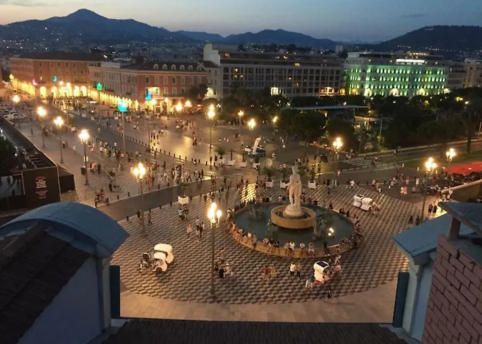 On Place Massena Appartamento
