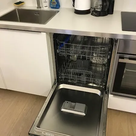 On Place Massena Daire *