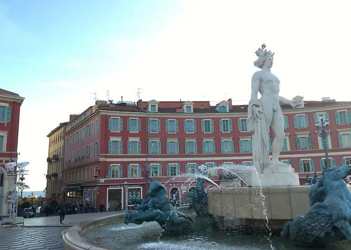 Apartment On Place Massena