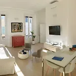On Place Massena Appartement