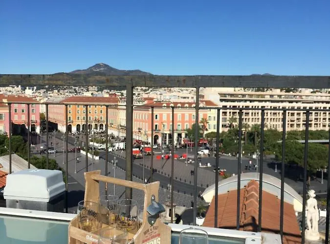 Apartment On Place Massena *